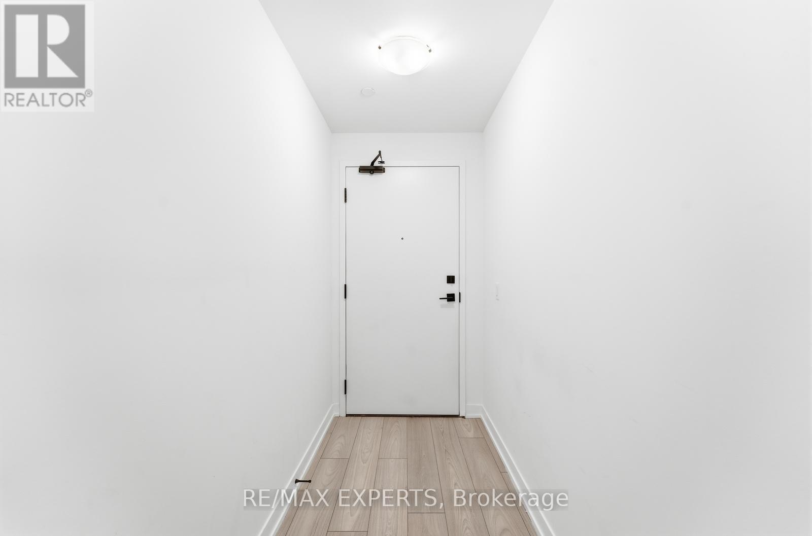 1101 - 474 Caldari Road, Vaughan (Concord), Ontario  L4K 0R5 - Photo 3 - N12853568