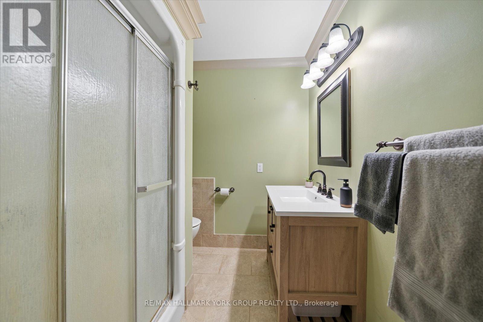 57 Halmar Park Road, Georgina, Ontario  L0E 1N0 - Photo 22 - N12853580