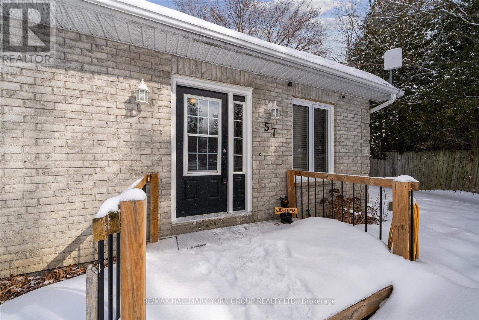 57 Halmar Park Road, Georgina, Ontario  L0E 1N0 - Photo 6 - N12853580