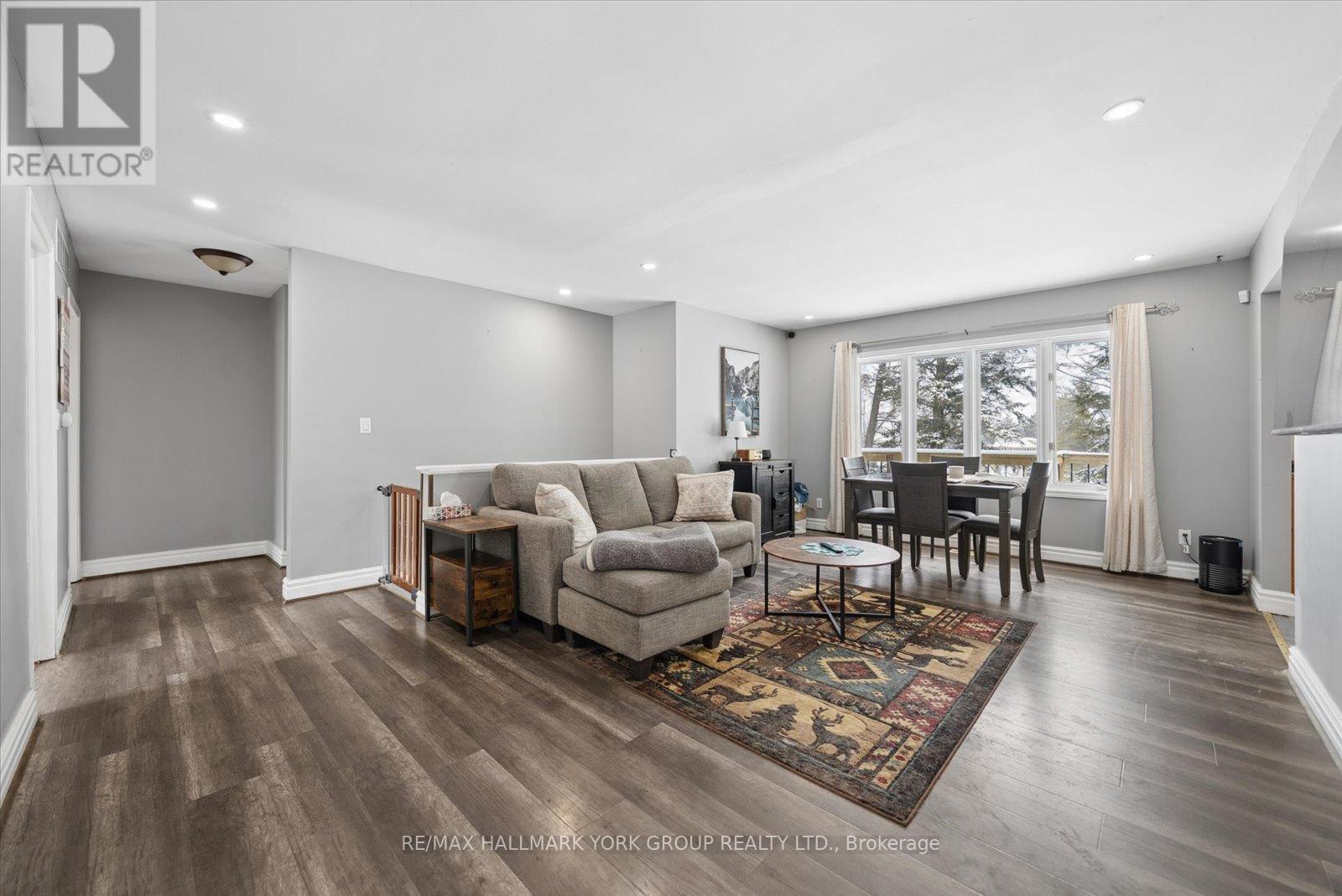 57 Halmar Park Road, Georgina, Ontario  L0E 1N0 - Photo 9 - N12853580