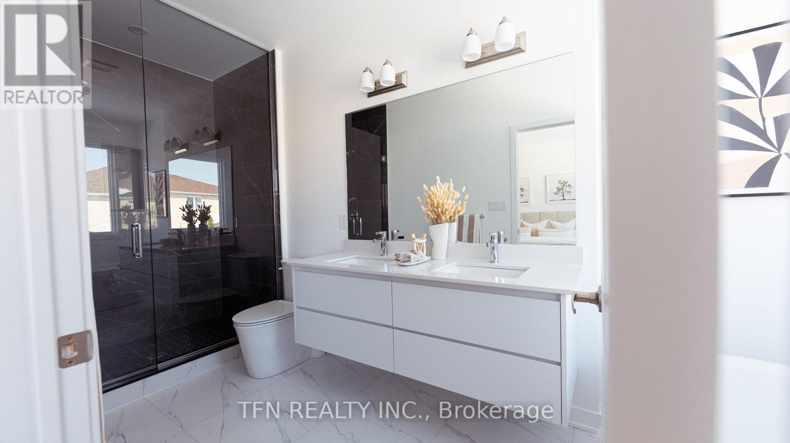 12 Imogene Court, Richmond Hill (Langstaff), Ontario  L4C 6J7 - Photo 15 - N12853584