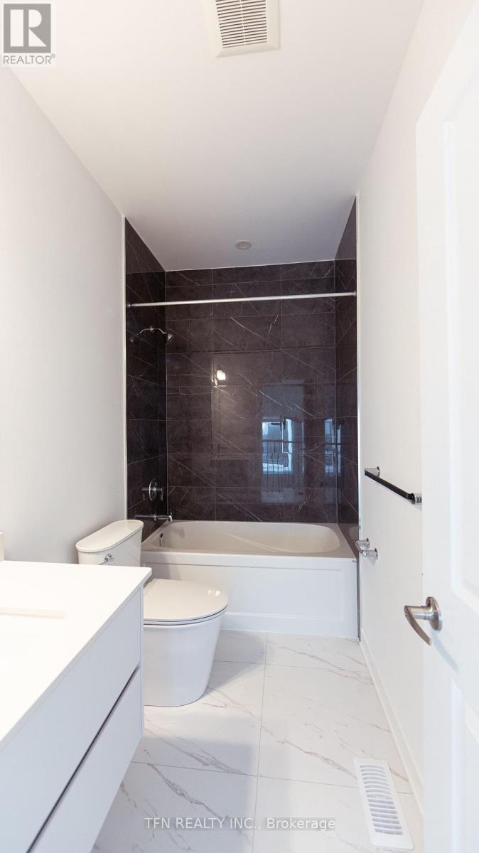 12 Imogene Court, Richmond Hill (Langstaff), Ontario  L4C 6J7 - Photo 18 - N12853584