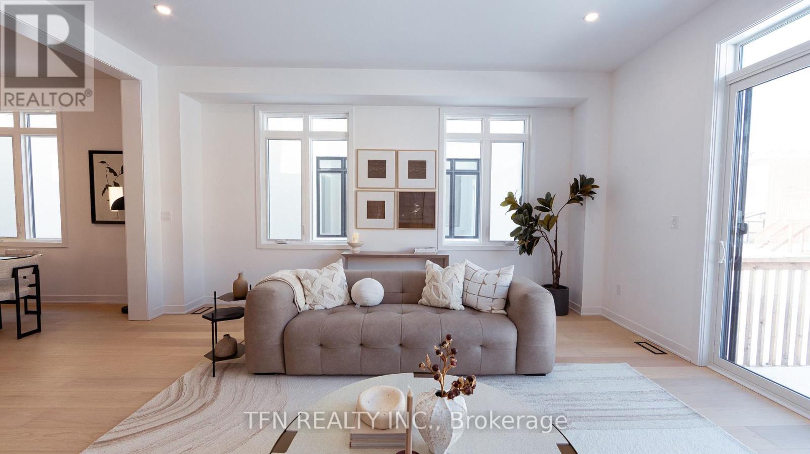 12 Imogene Court, Richmond Hill (Langstaff), Ontario  L4C 6J7 - Photo 2 - N12853584