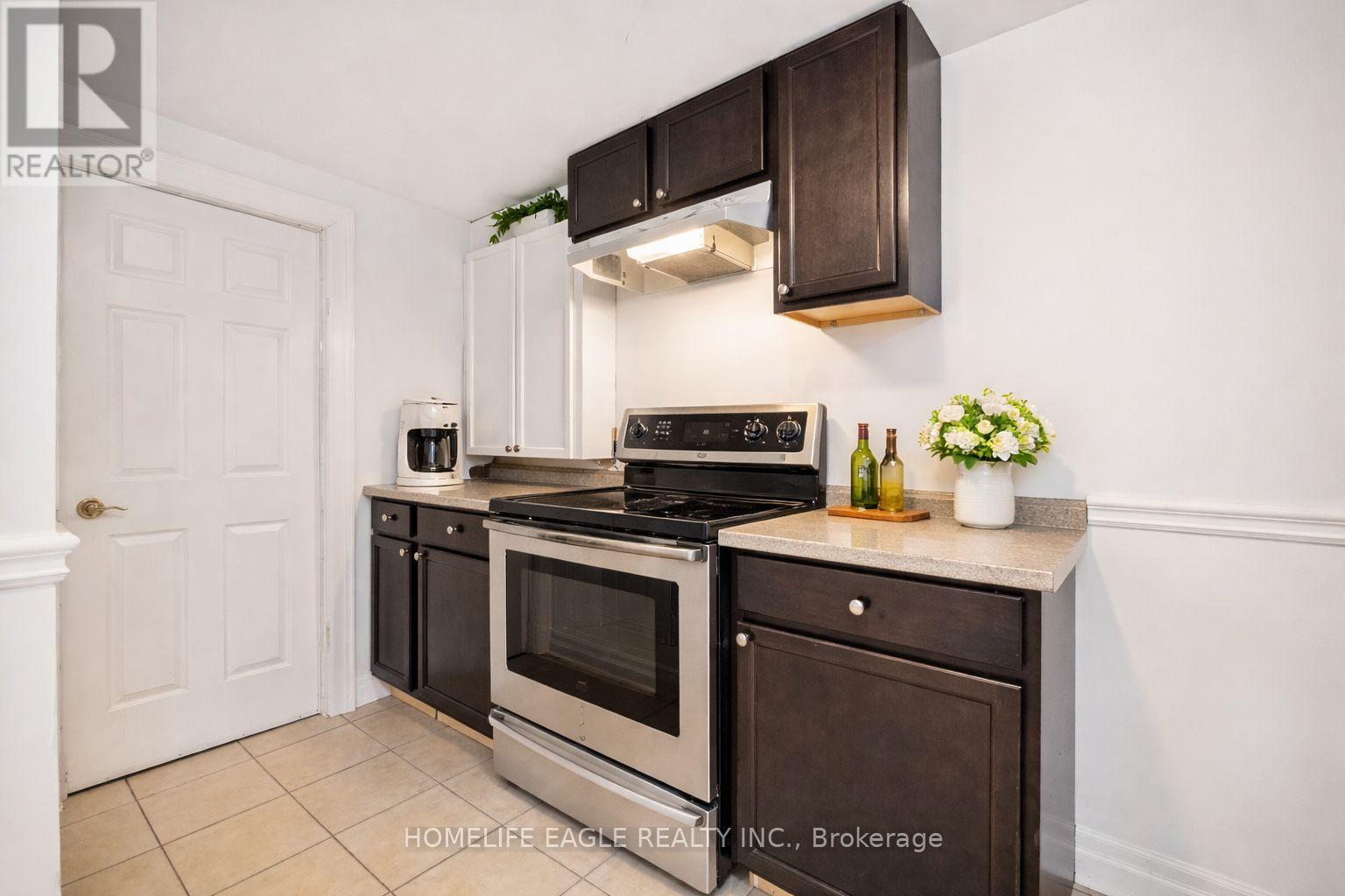 124 Rushbrook Drive, Newmarket, Ontario  L3X 2E4 - Photo 17 - N12853592