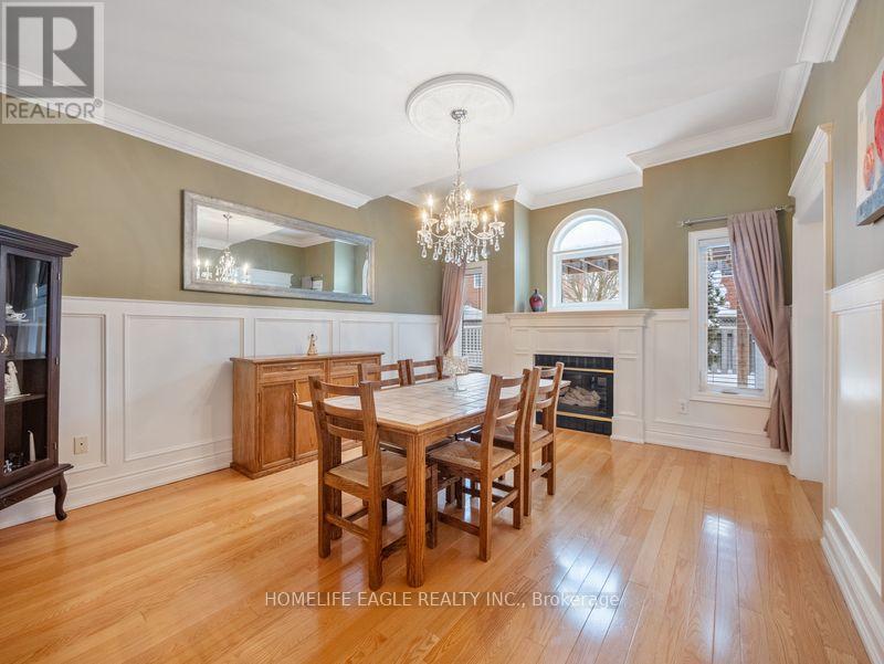 124 Rushbrook Drive, Newmarket, Ontario  L3X 2E4 - Photo 3 - N12853592