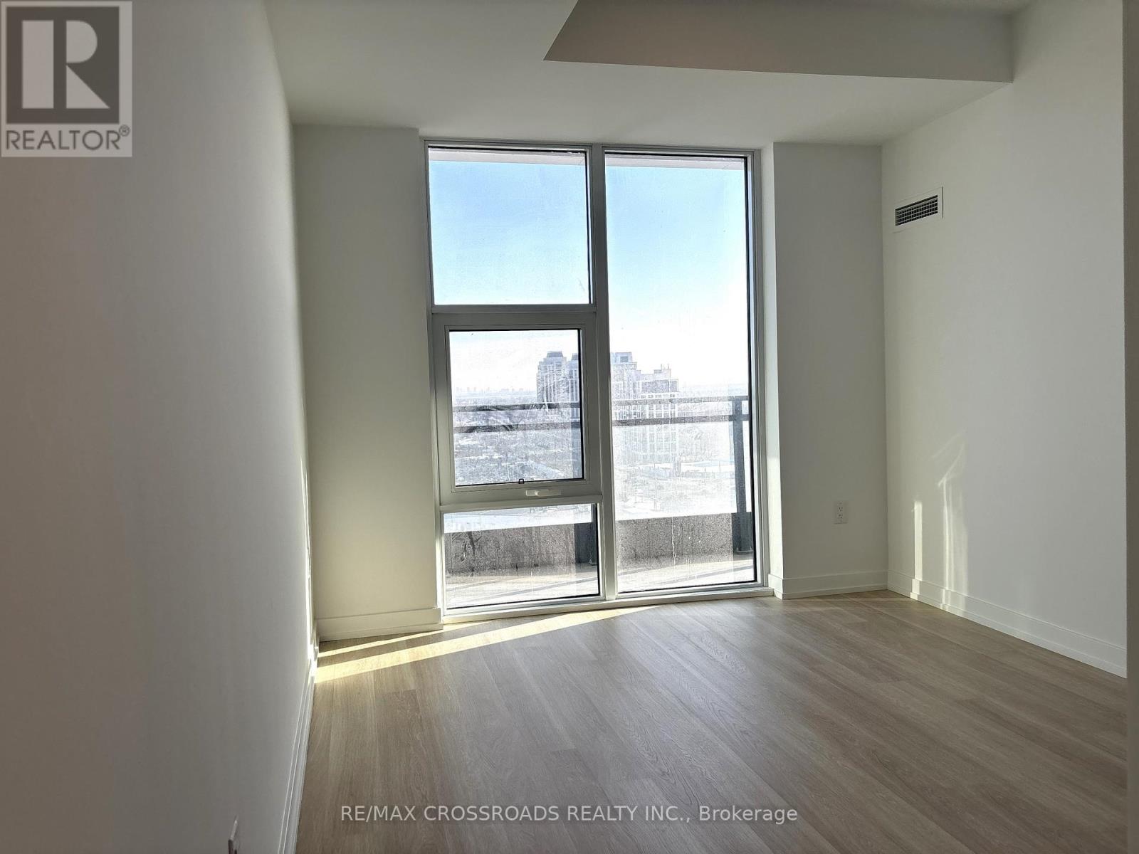 1606 - 9751 Markham Road, Markham (Greensborough), Ontario  L6E 0W3 - Photo 4 - N12853624