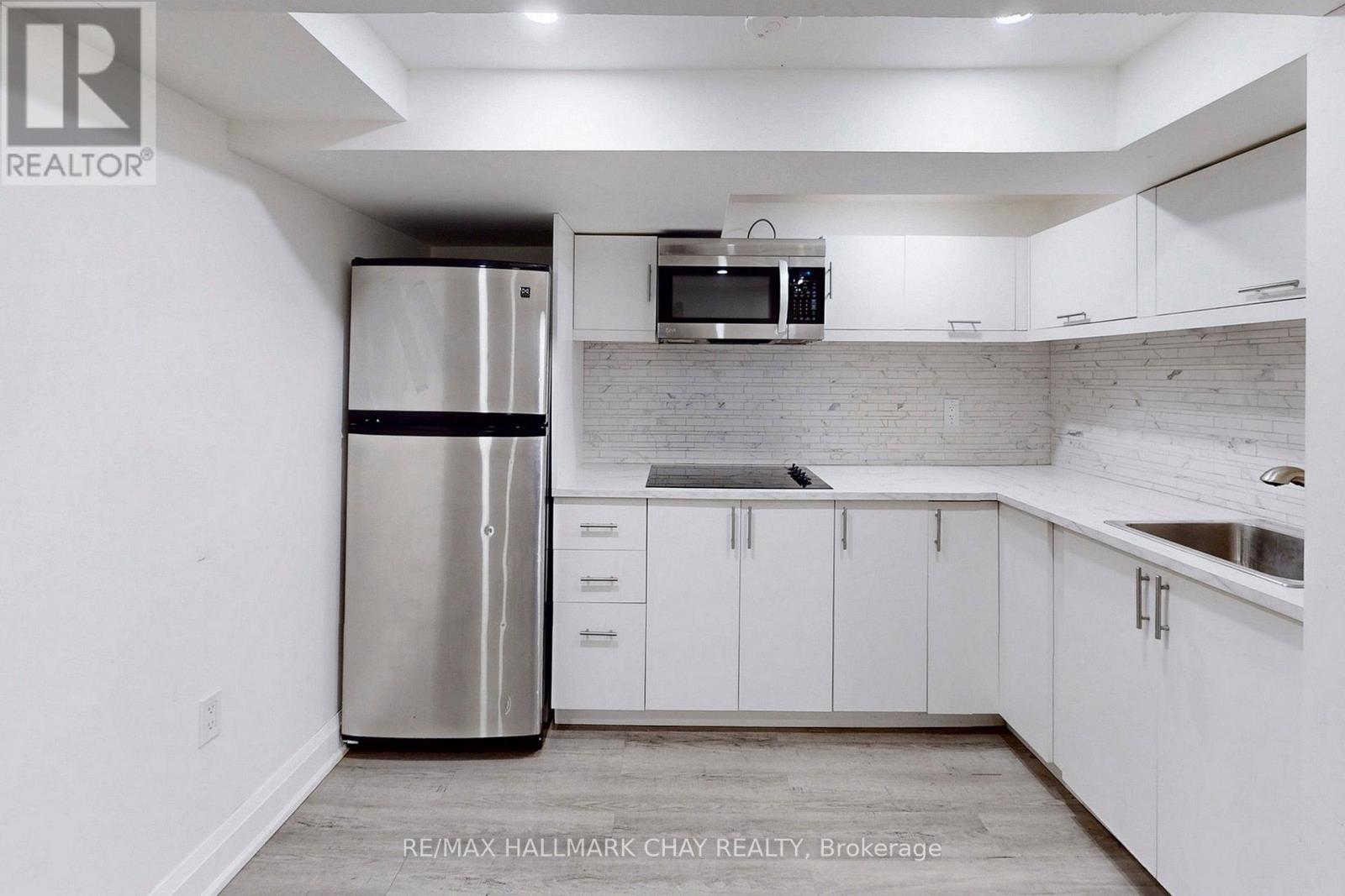 Lower - 1 Davidson Road, Aurora, Ontario  L4G 2A9 - Photo 6 - N12853640