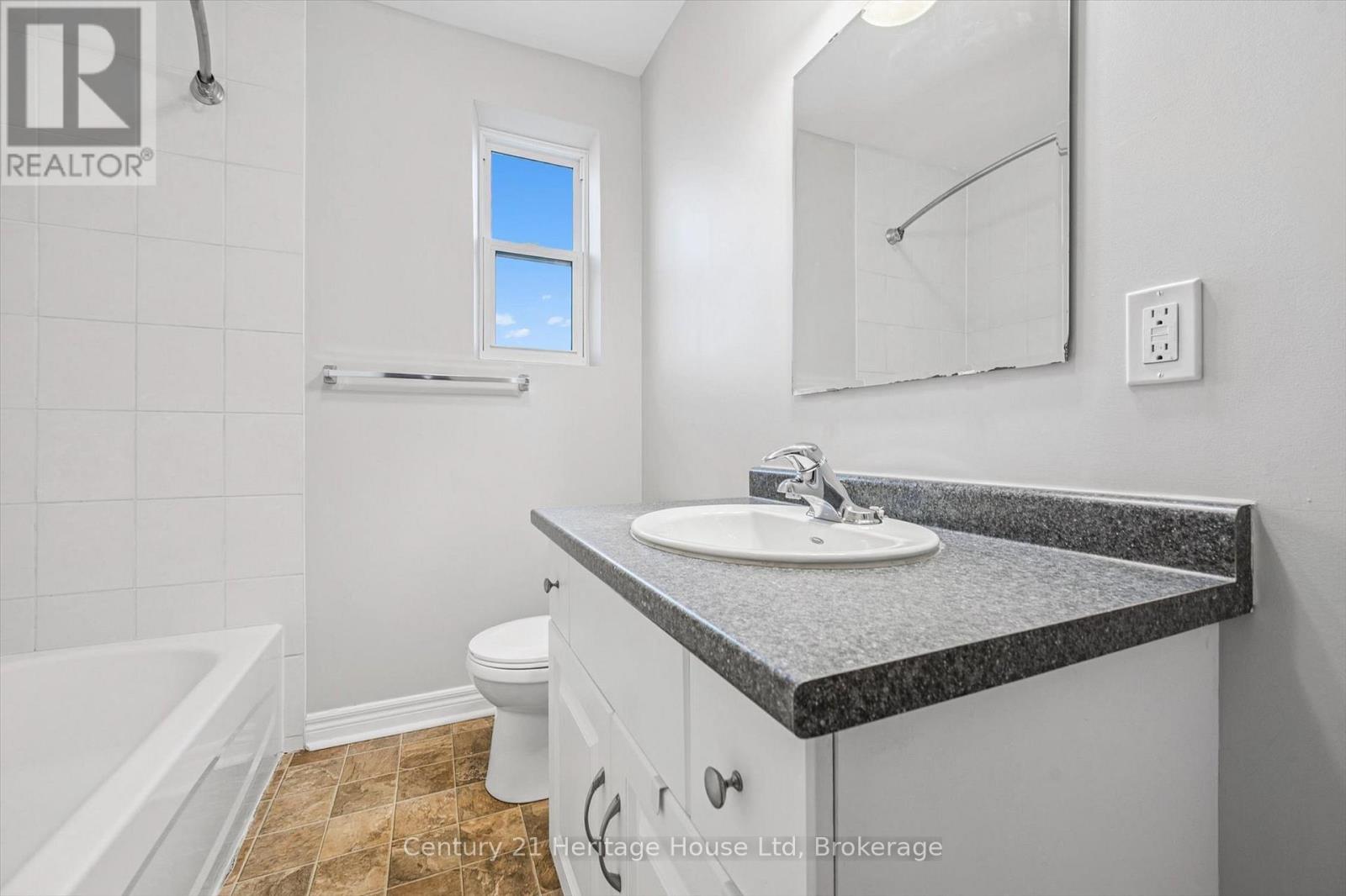 126 Forfar Street E, Centre Wellington, Ontario  N1M 1B2 - Photo 29 - X12853674