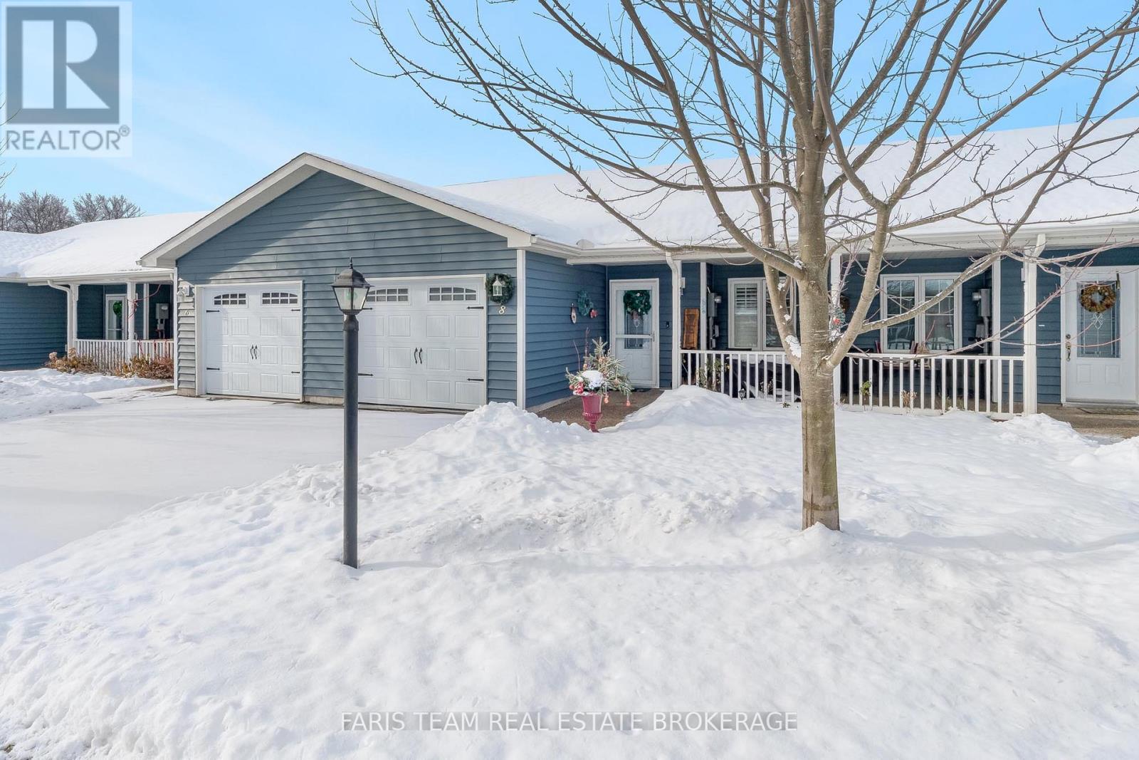 8 CHAMBERLAIN CRESCENT, Penetanguishene, Ontario
