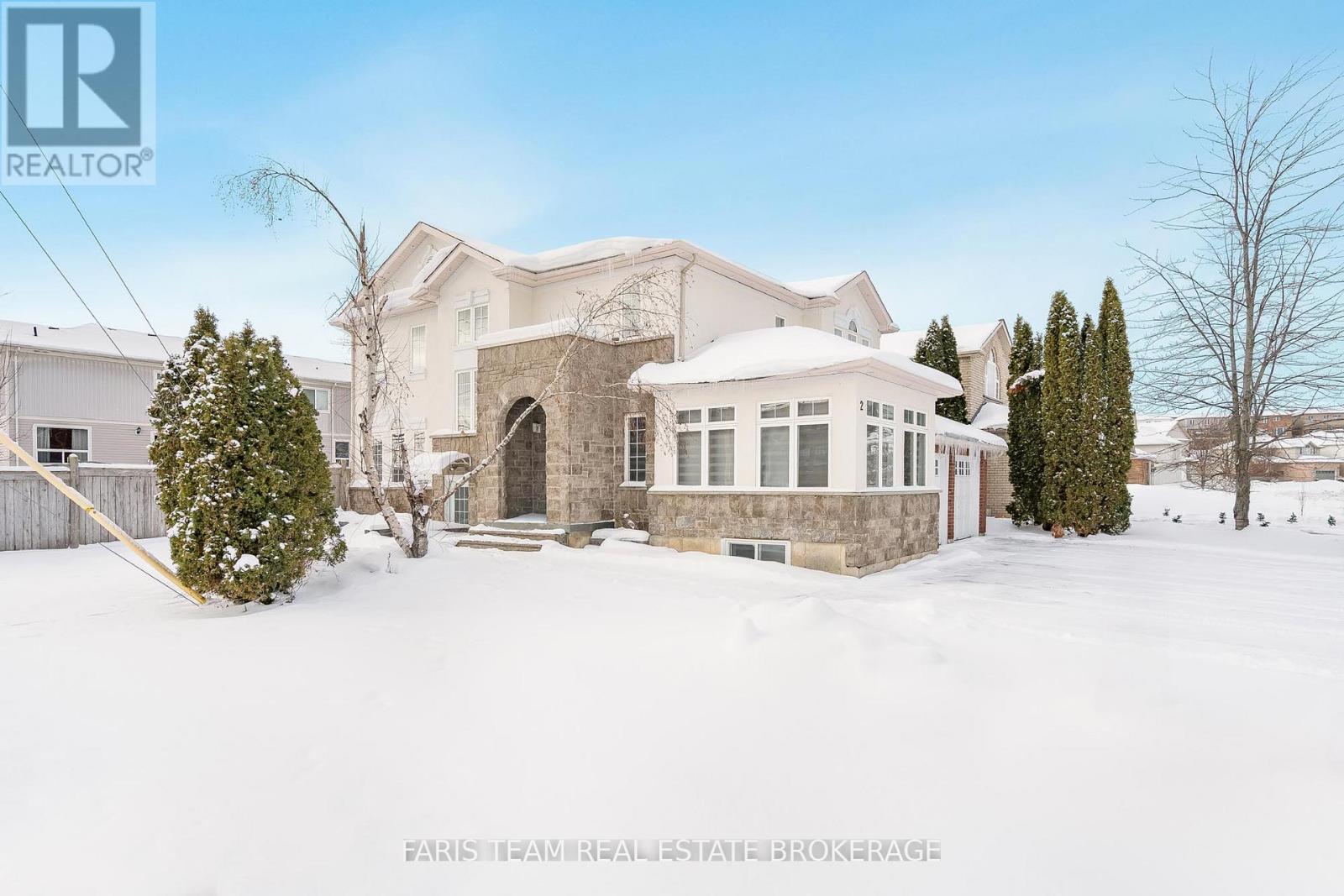 2 VANESSA DRIVE, orillia, Ontario