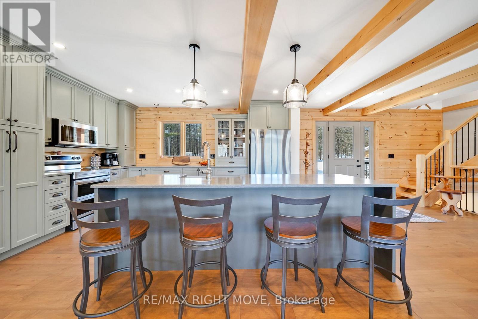 1935 Mcleod Drive, Severn, Ontario  P0E 1N0 - Photo 11 - S12853464