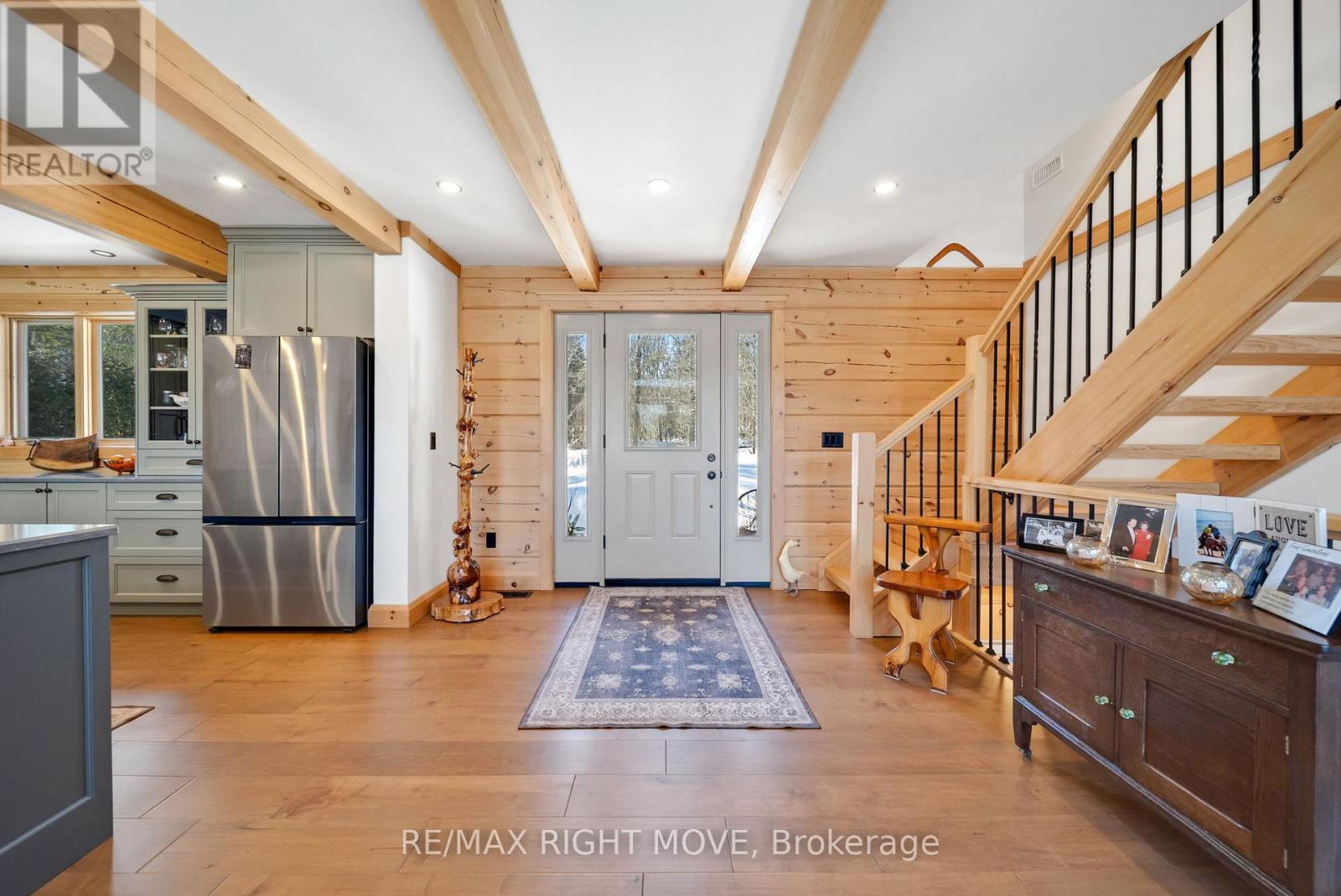 1935 Mcleod Drive, Severn, Ontario  P0E 1N0 - Photo 2 - S12853464