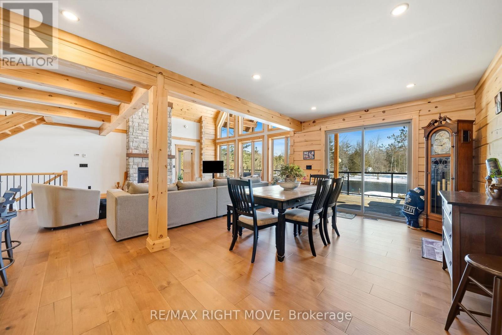 1935 Mcleod Drive, Severn, Ontario  P0E 1N0 - Photo 9 - S12853464