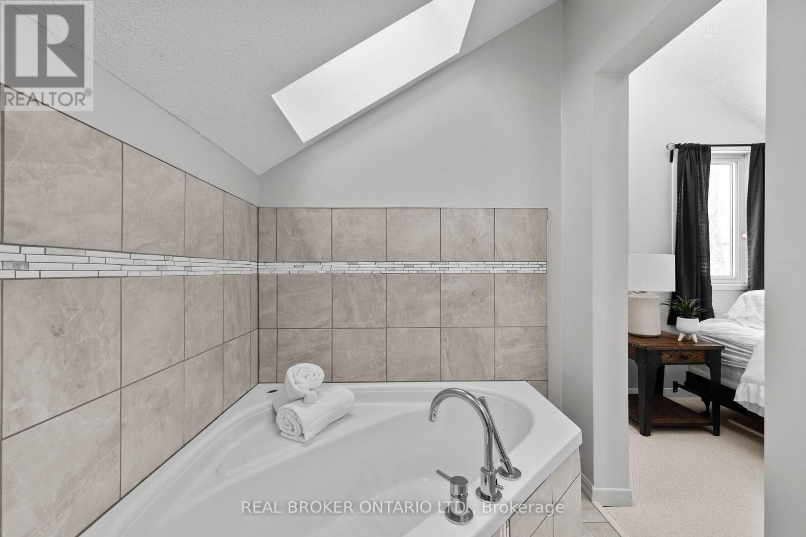 2043 Beman Point Lane, Severn, Ontario  L0K 1E0 - Photo 22 - S12853590