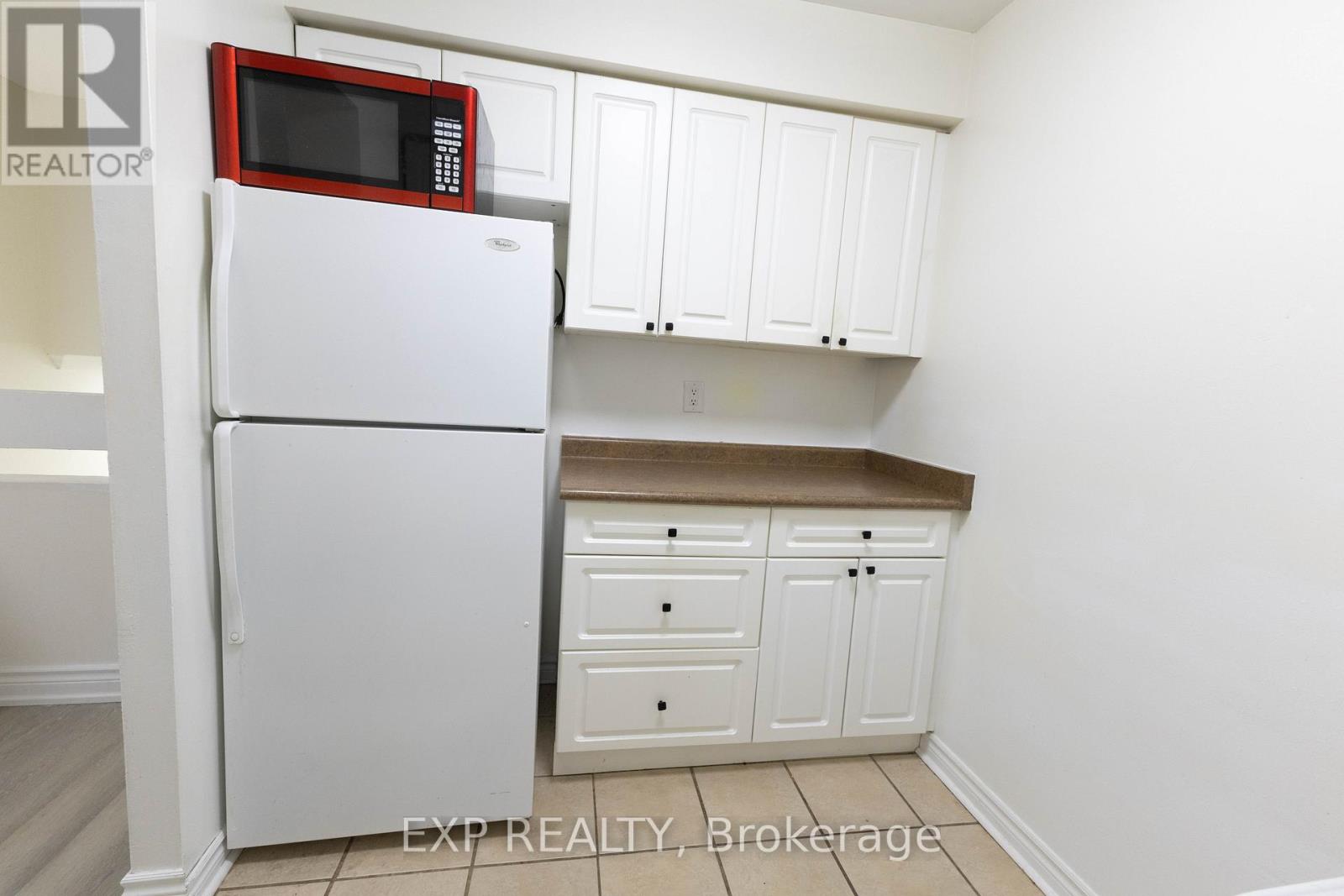 120 - 248 Milestone Crescent, Aurora, Ontario  L4G 3M2 - Photo 6 - N12853438