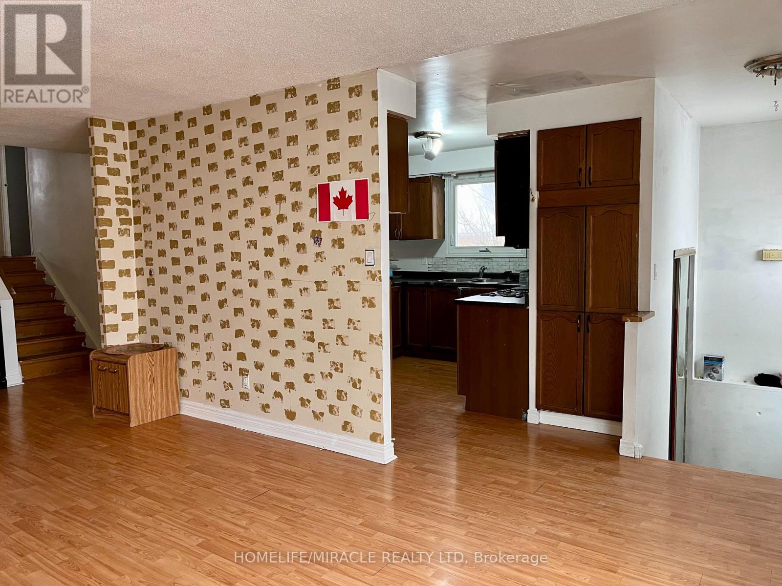 61 Greenbriar Road, Brampton, Ontario  L6S 2A4 - Photo 20 - W12852230