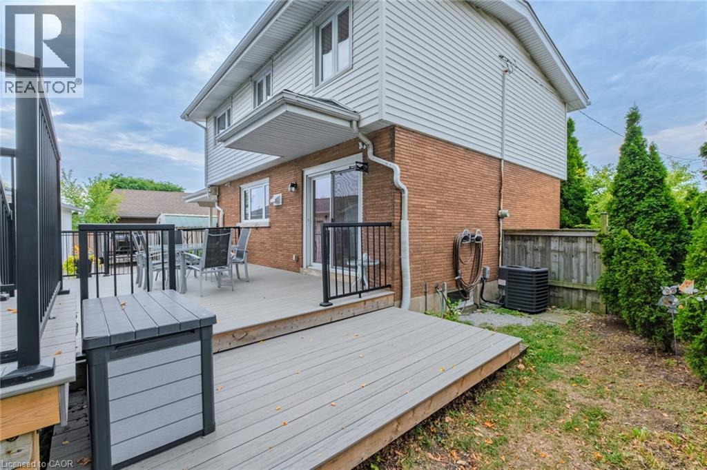 19 Carmen Avenue, Hamilton, Ontario  L8V 2H5 - Photo 10 - 40810152