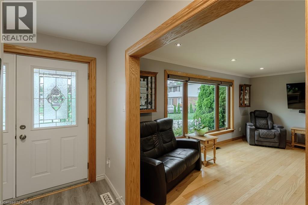 19 Carmen Avenue, Hamilton, Ontario  L8V 2H5 - Photo 14 - 40810152