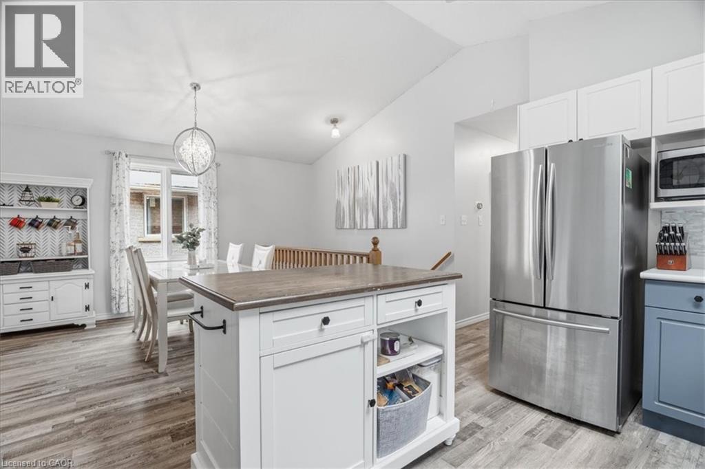 256 Grey Fox Drive, Kitchener, Ontario  N2E 3N4 - Photo 13 - 40809740