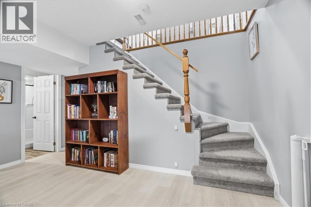 256 Grey Fox Drive, Kitchener, Ontario  N2E 3N4 - Photo 24 - 40809740