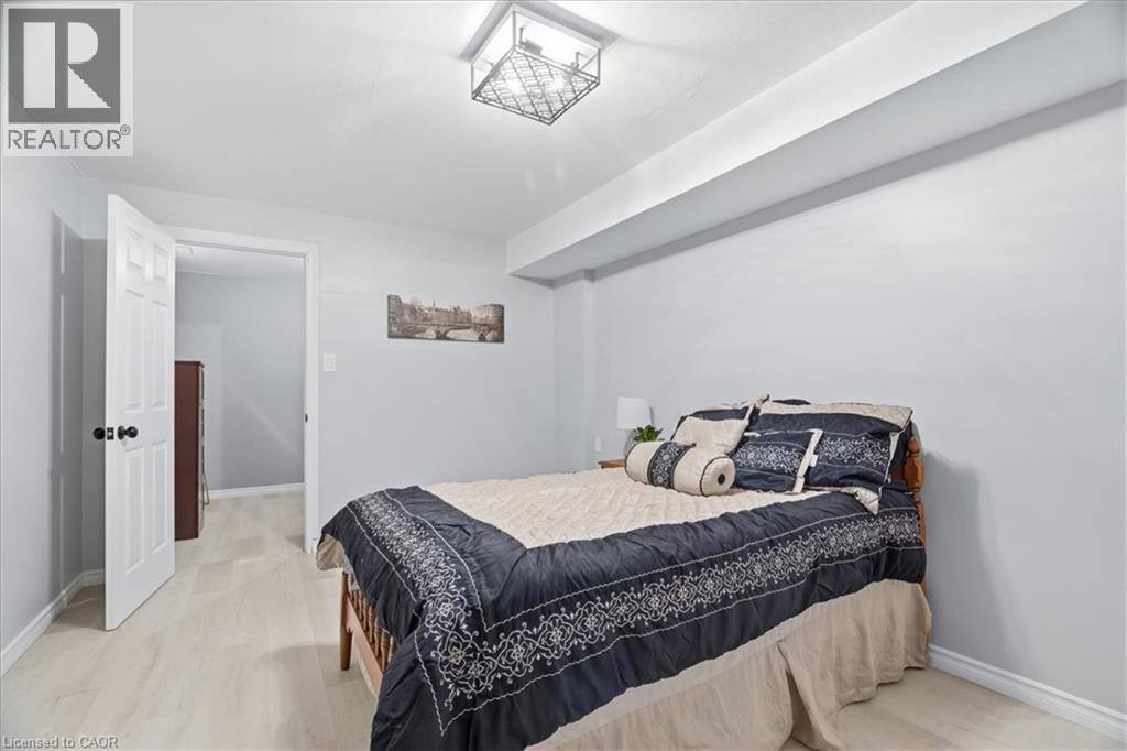 256 Grey Fox Drive, Kitchener, Ontario  N2E 3N4 - Photo 34 - 40809740