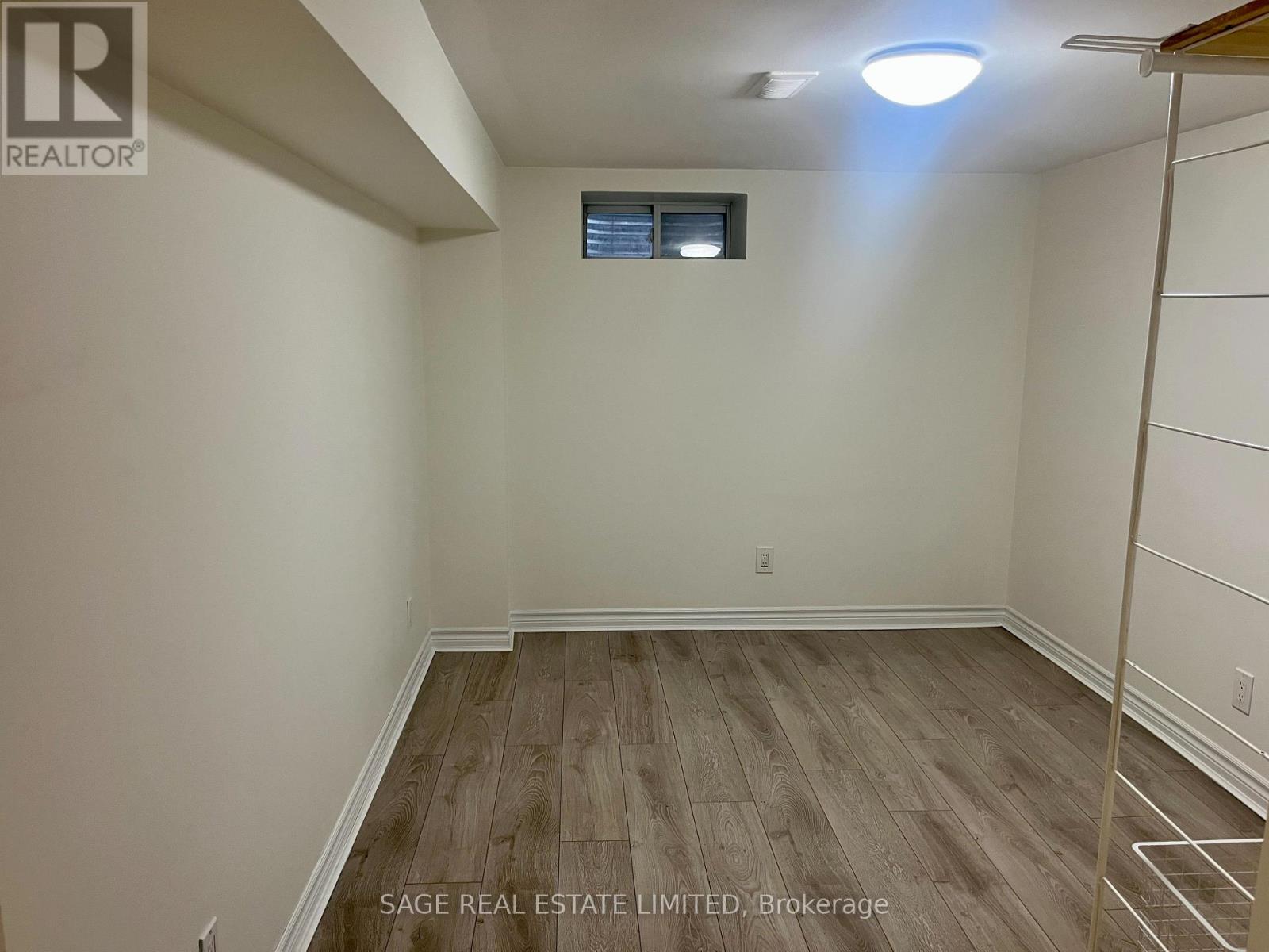 Lower - 417 Crawford Street, Toronto, Ontario  M6G 3J7 - Photo 15 - C12841574