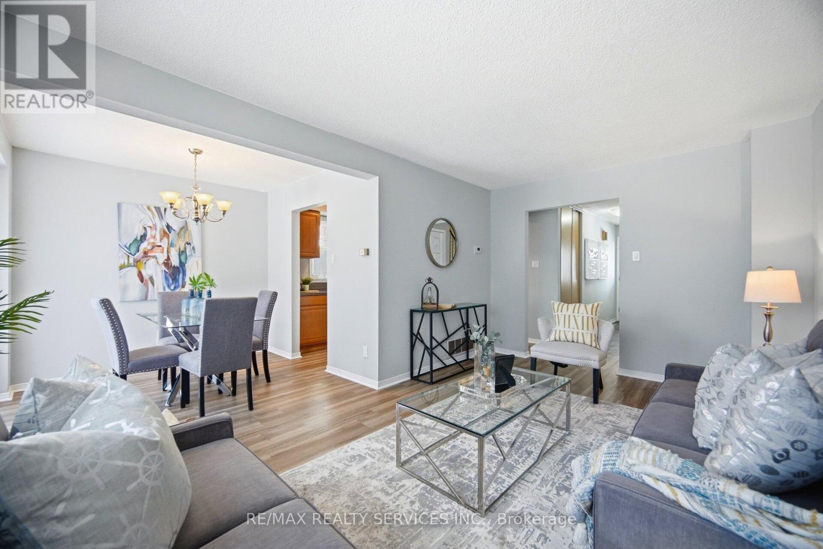 16 Ferri Crescent, Brampton, Ontario  L6Z 1R9 - Photo 12 - W12853322