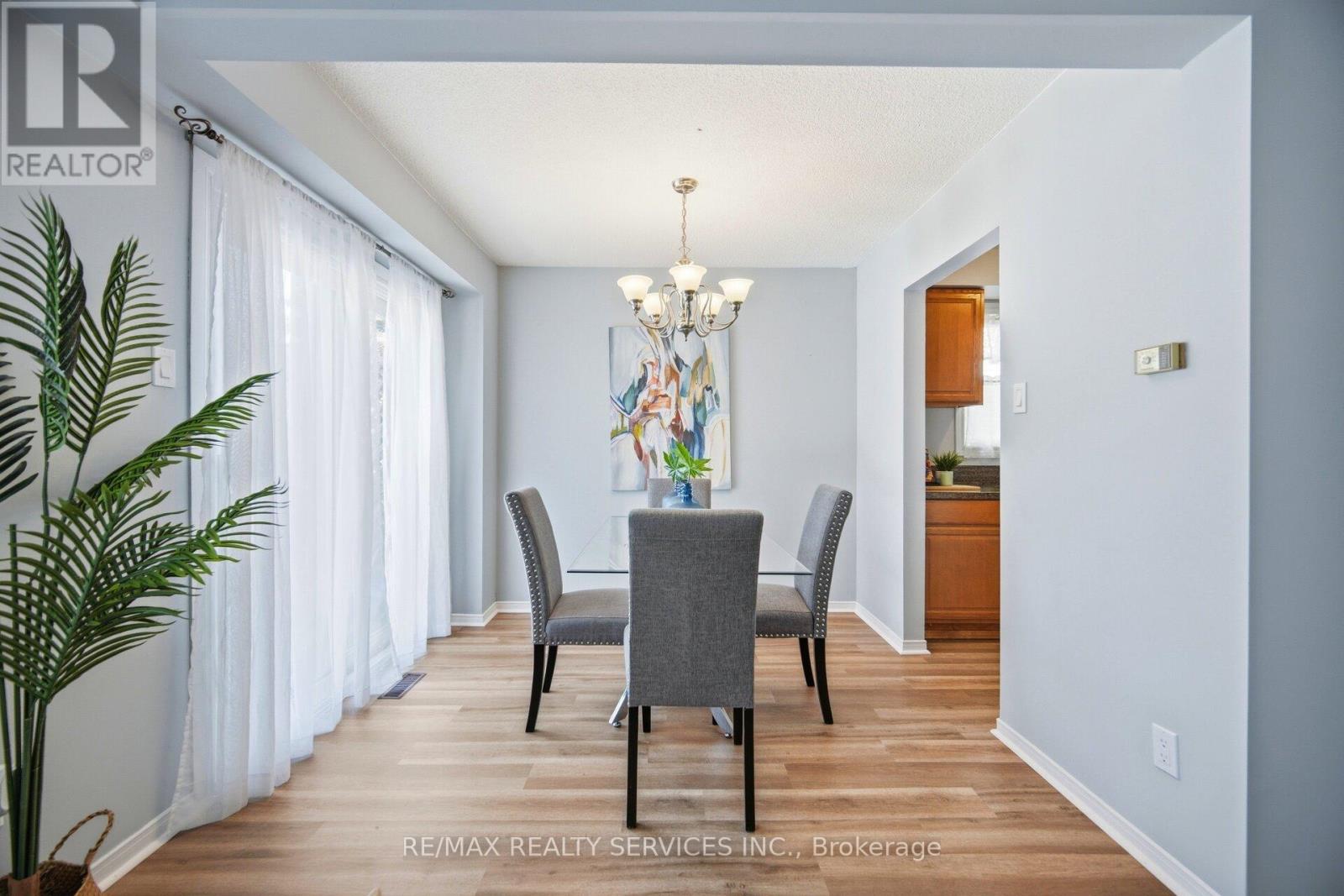 16 Ferri Crescent, Brampton, Ontario  L6Z 1R9 - Photo 13 - W12853322