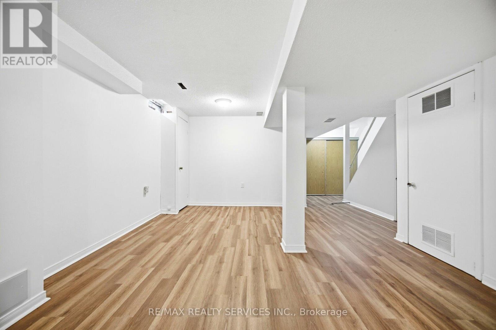 16 Ferri Crescent, Brampton, Ontario  L6Z 1R9 - Photo 41 - W12853322