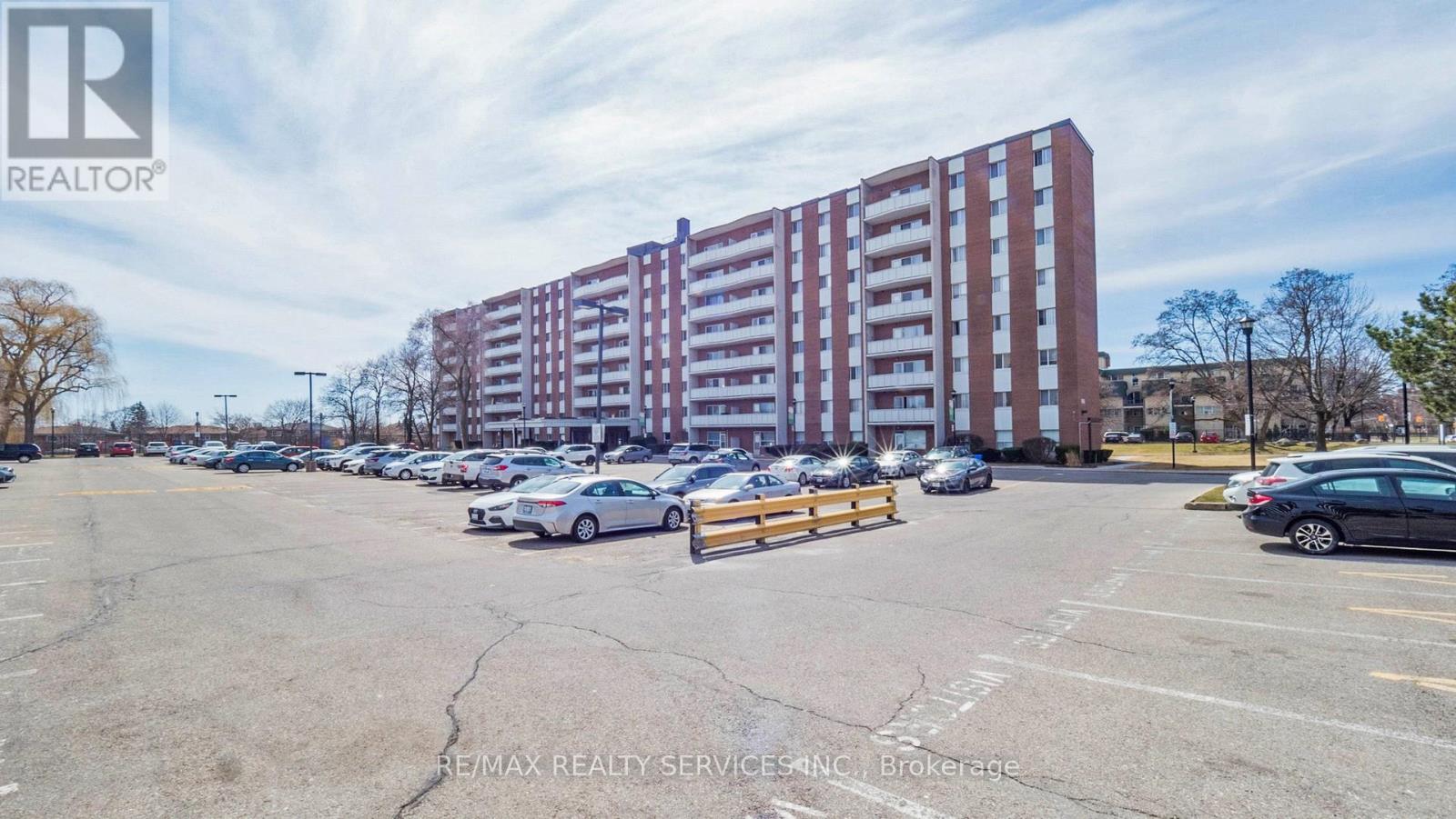 511 - 1660 Bloor Street, Mississauga, Ontario  L4X 1R9 - Photo 3 - W12853374