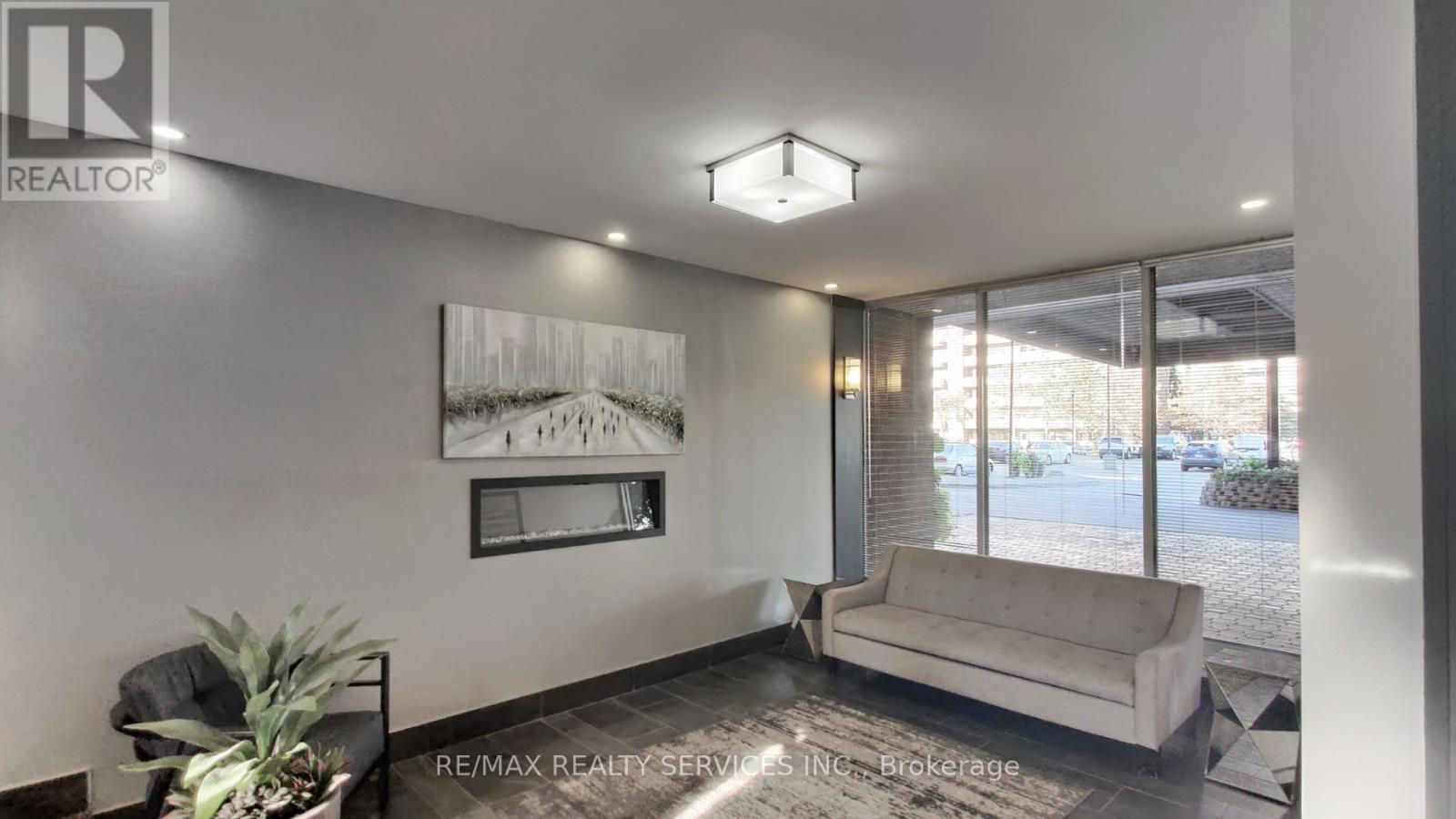 511 - 1660 Bloor Street, Mississauga, Ontario  L4X 1R9 - Photo 5 - W12853374