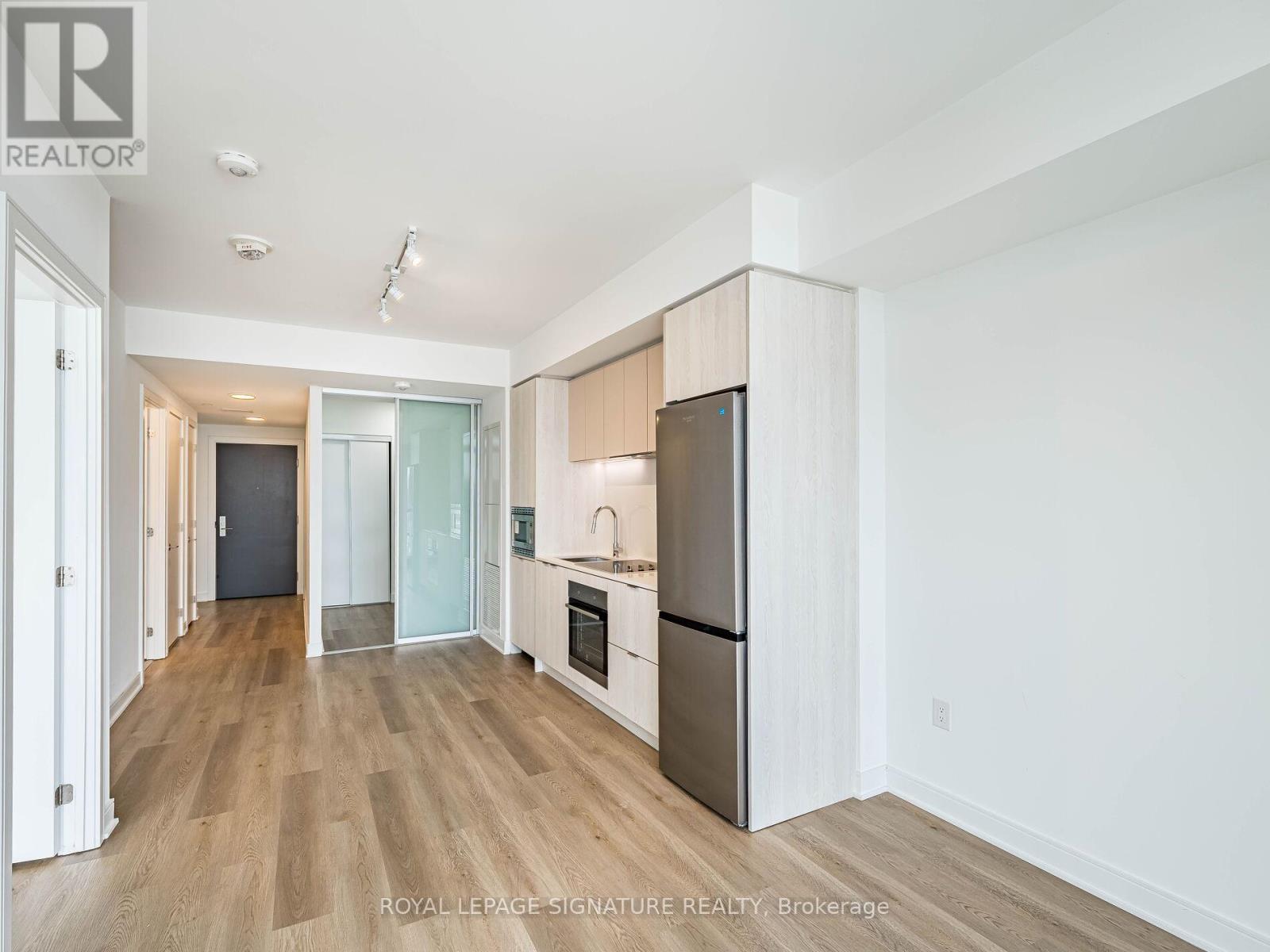 622 - 86 Dundas Street E, Mississauga, Ontario  L5A 1W4 - Photo 12 - W12853384