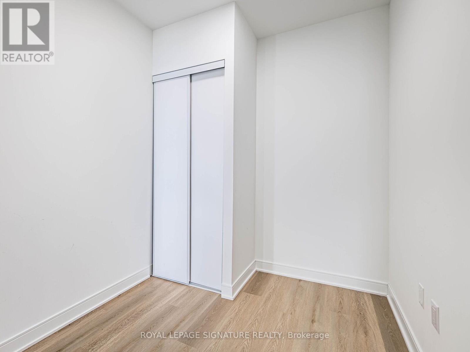 622 - 86 Dundas Street E, Mississauga, Ontario  L5A 1W4 - Photo 22 - W12853384