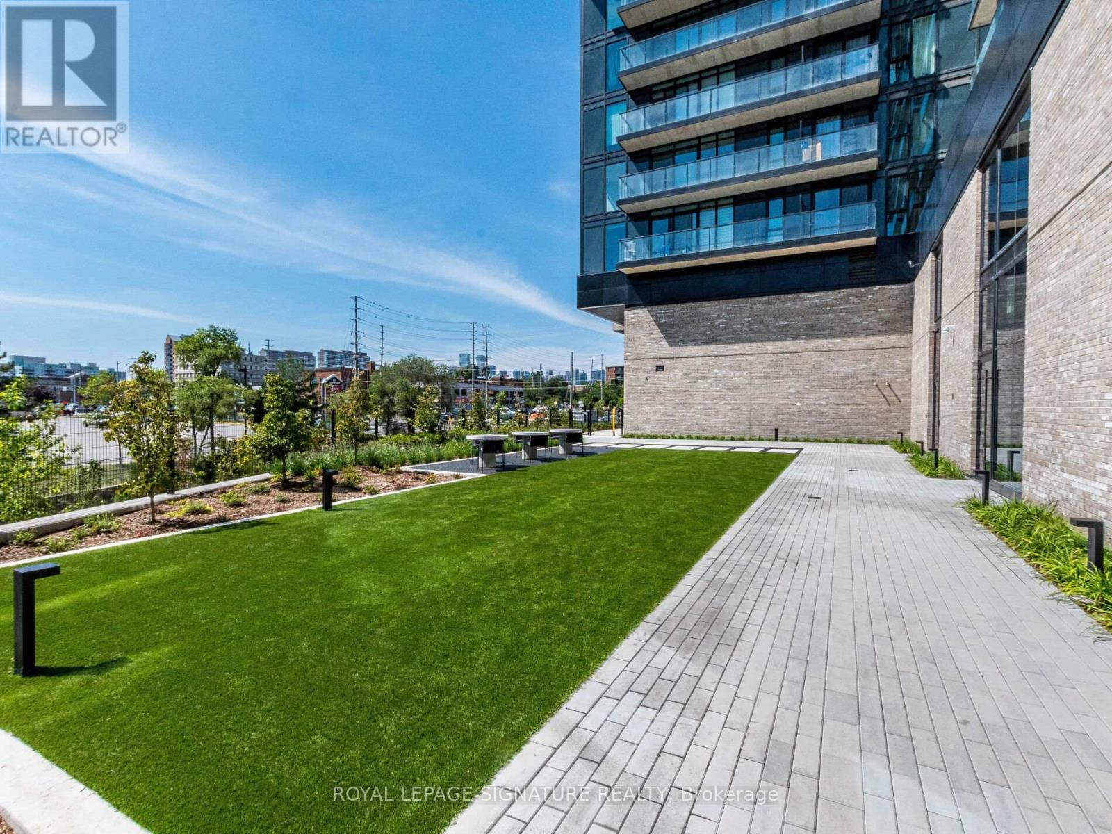 622 - 86 Dundas Street E, Mississauga, Ontario  L5A 1W4 - Photo 47 - W12853384
