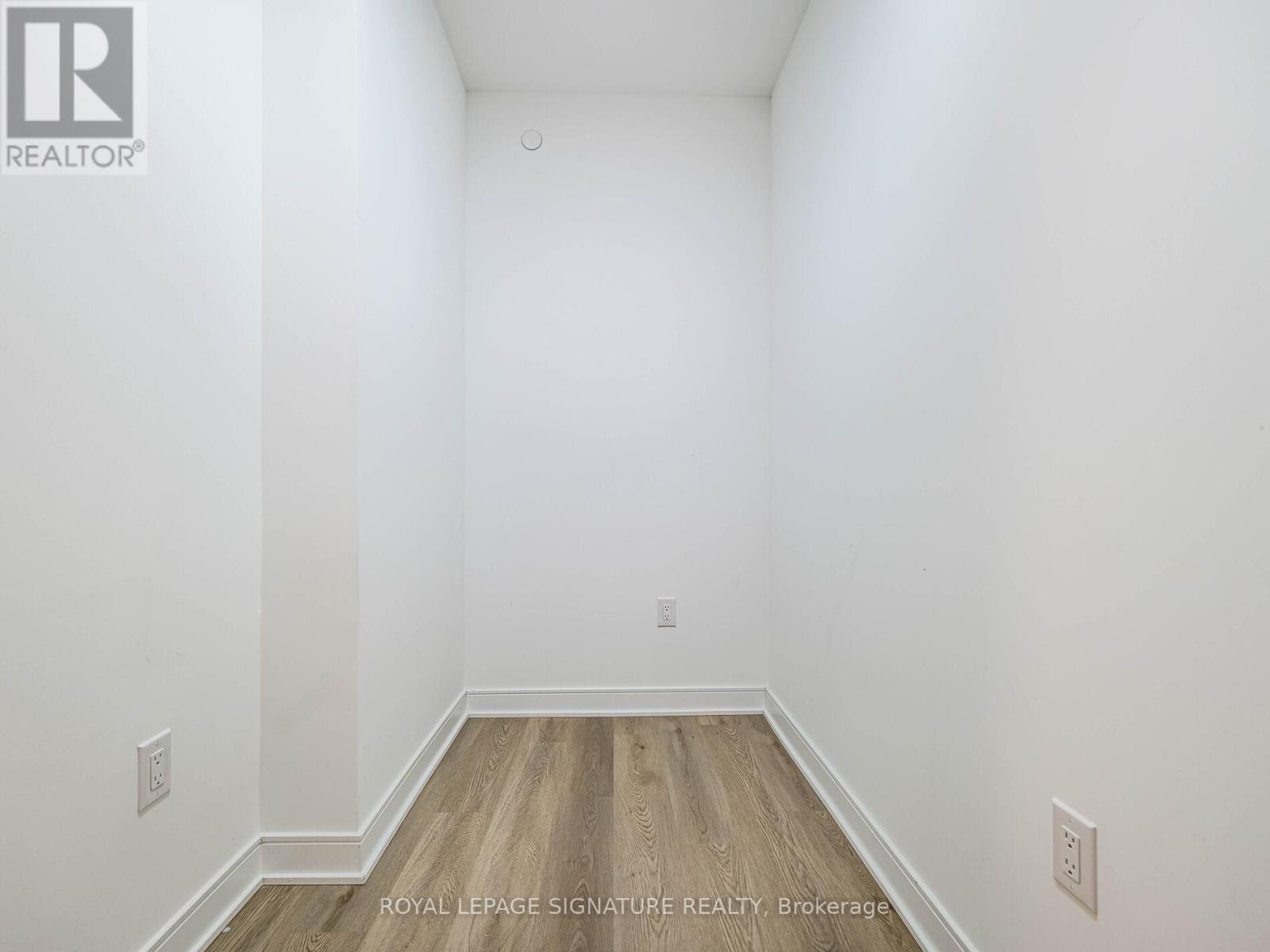 622 - 86 Dundas Street E, Mississauga, Ontario  L5A 1W4 - Photo 7 - W12853384