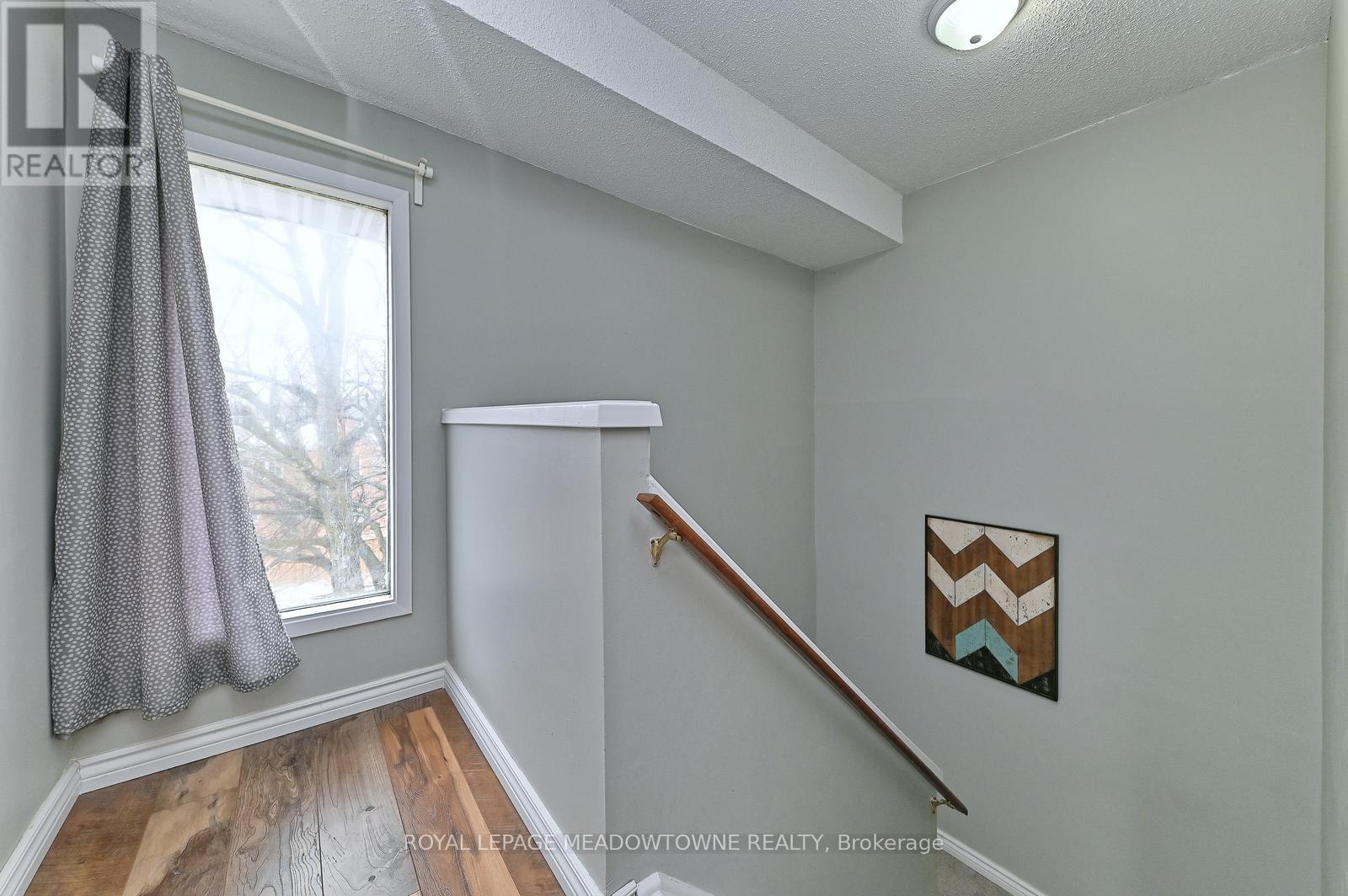 74 - 80 Lynden Circle, Halton Hills, Ontario  L7G 4Y8 - Photo 16 - W12853436