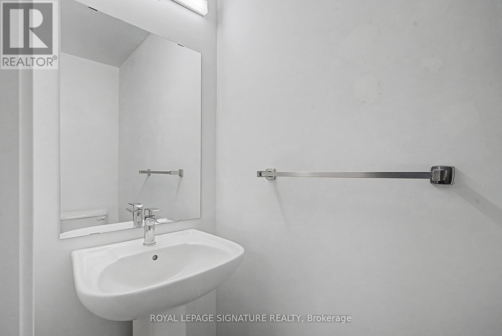 3 - 1121 Cooke Boulevard, Burlington, Ontario  L7T 0C4 - Photo 5 - W12853496