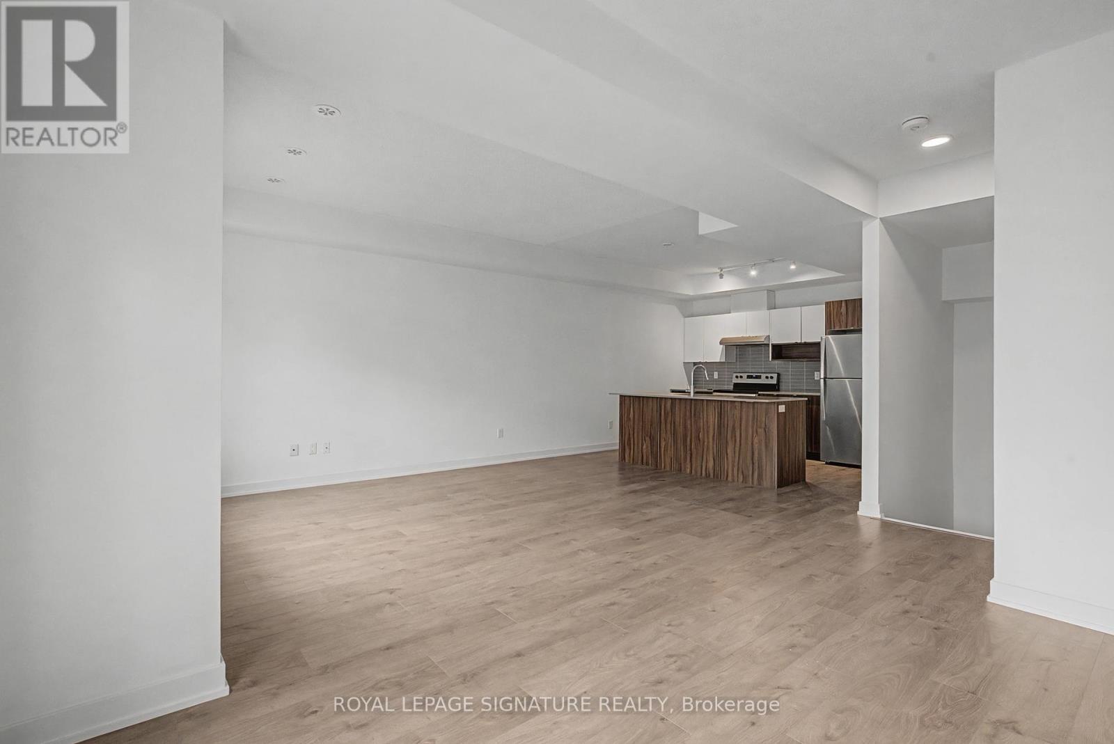 3 - 1121 Cooke Boulevard, Burlington, Ontario  L7T 0C4 - Photo 7 - W12853496