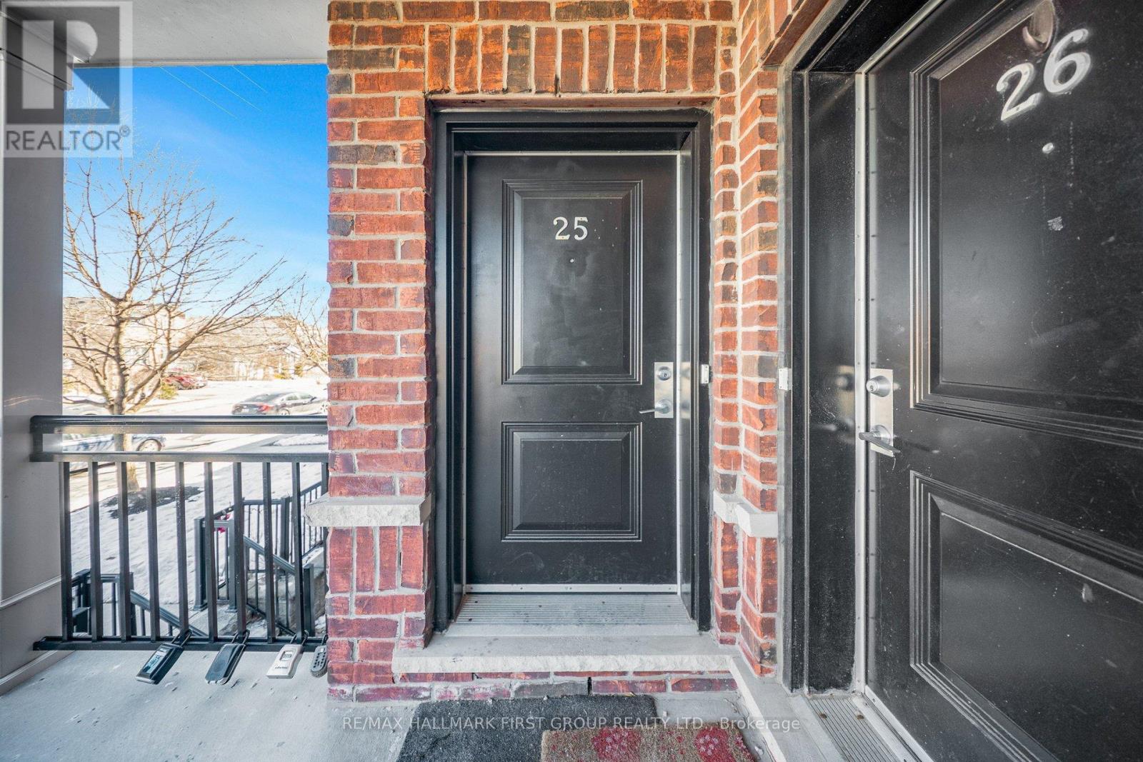 25 - 120 Twenty Fourth Street, Toronto, Ontario  M8V 0B9 - Photo 4 - W12853520