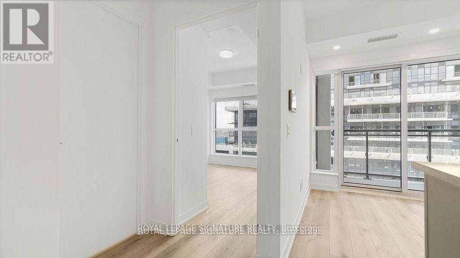 713 - 405 Dundas Street W, Oakville, Ontario  L6M 4P9 - Photo 18 - W12853528