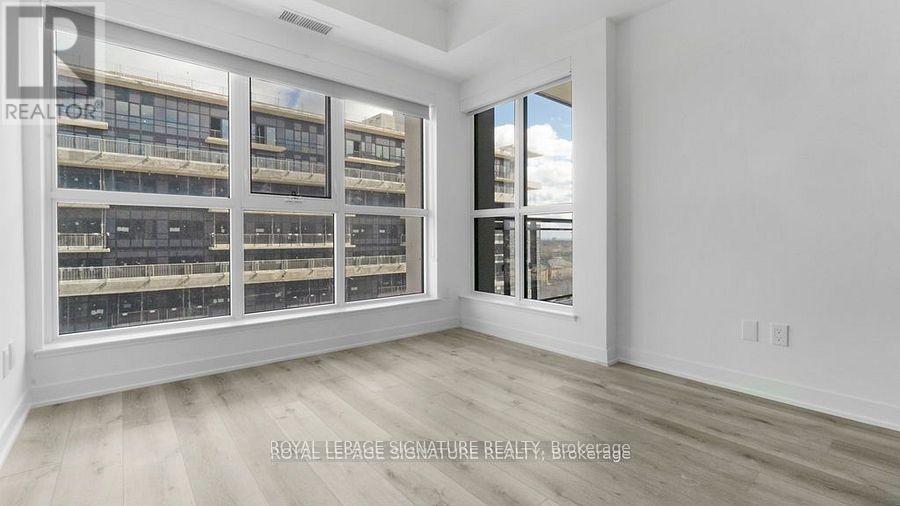 713 - 405 Dundas Street W, Oakville, Ontario  L6M 4P9 - Photo 20 - W12853528