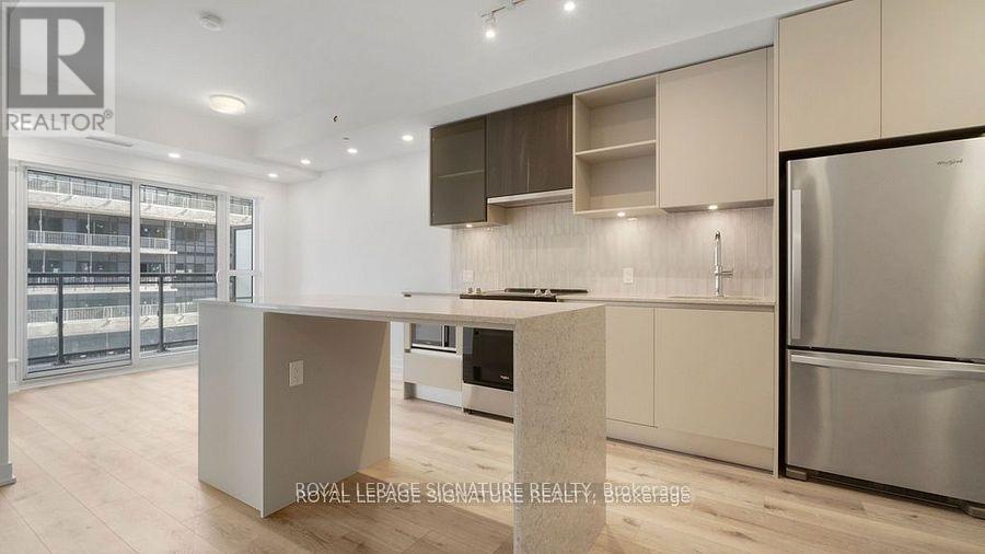 713 - 405 Dundas Street W, Oakville, Ontario  L6M 4P9 - Photo 7 - W12853528