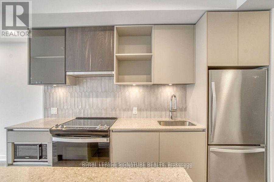 713 - 405 Dundas Street W, Oakville, Ontario  L6M 4P9 - Photo 8 - W12853528