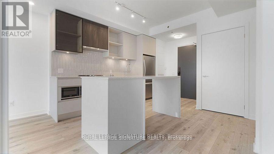 713 - 405 Dundas Street W, Oakville, Ontario  L6M 4P9 - Photo 9 - W12853528