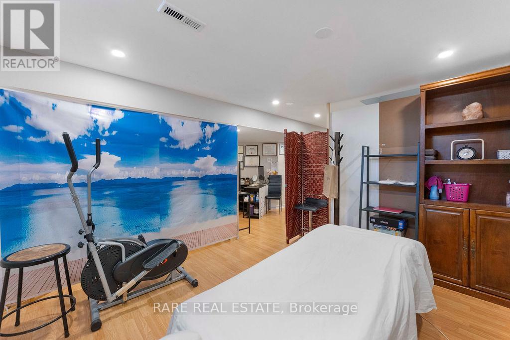 45 Fanshawe Drive, Brampton (Heart Lake West), Ontario  L6Z 1A7 - Photo 37 - W12853542