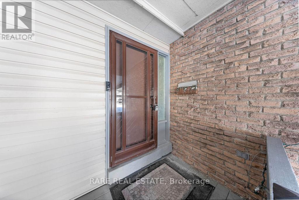 45 Fanshawe Drive, Brampton (Heart Lake West), Ontario  L6Z 1A7 - Photo 41 - W12853542