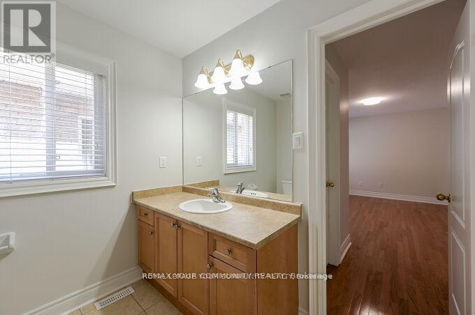 Upper Level - 128 Watsonbrook Drive, Brampton, Ontario  L6R 0S1 - Photo 36 - W12853560