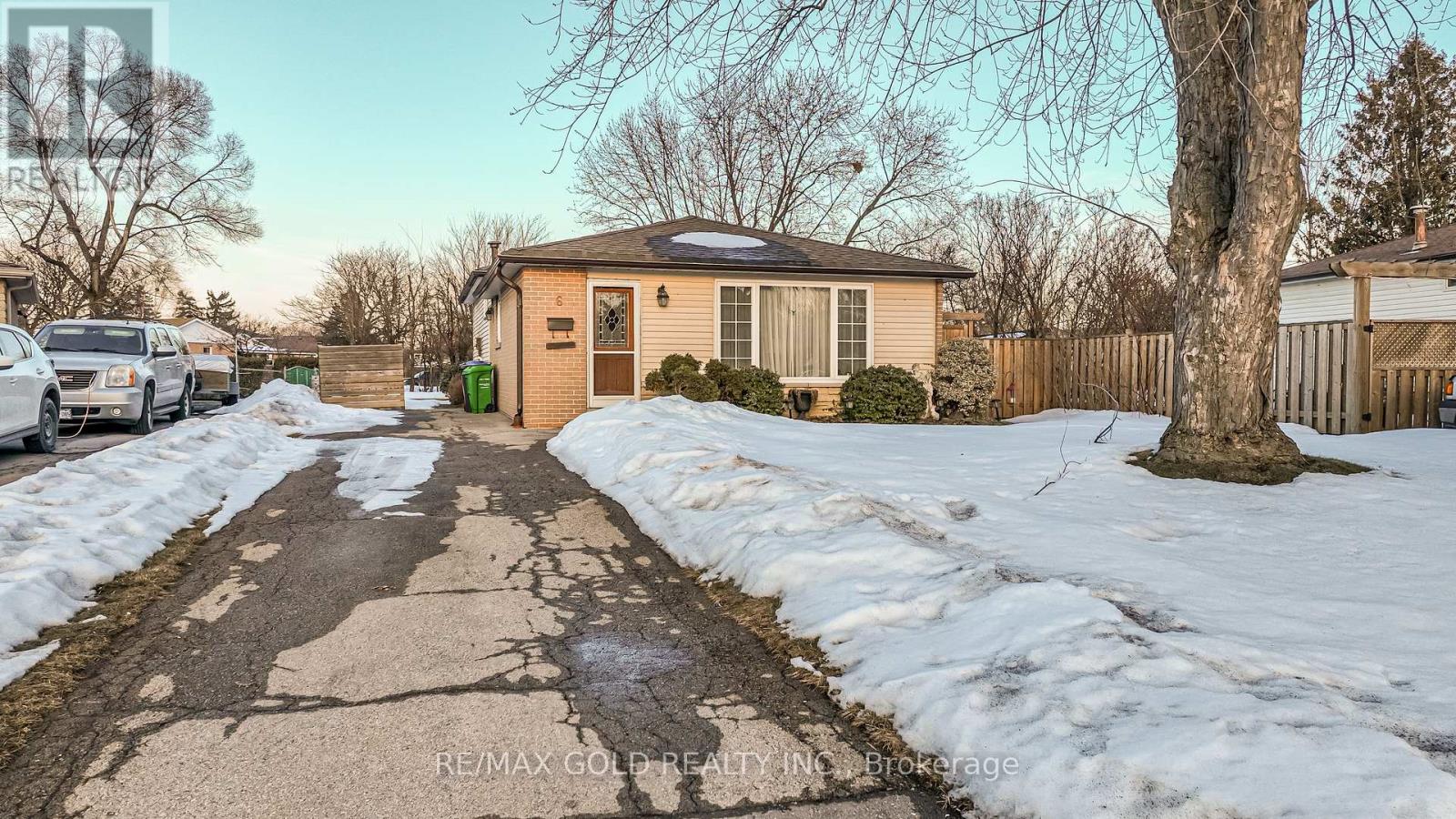 6 ELDON COURT, Brampton, Ontario