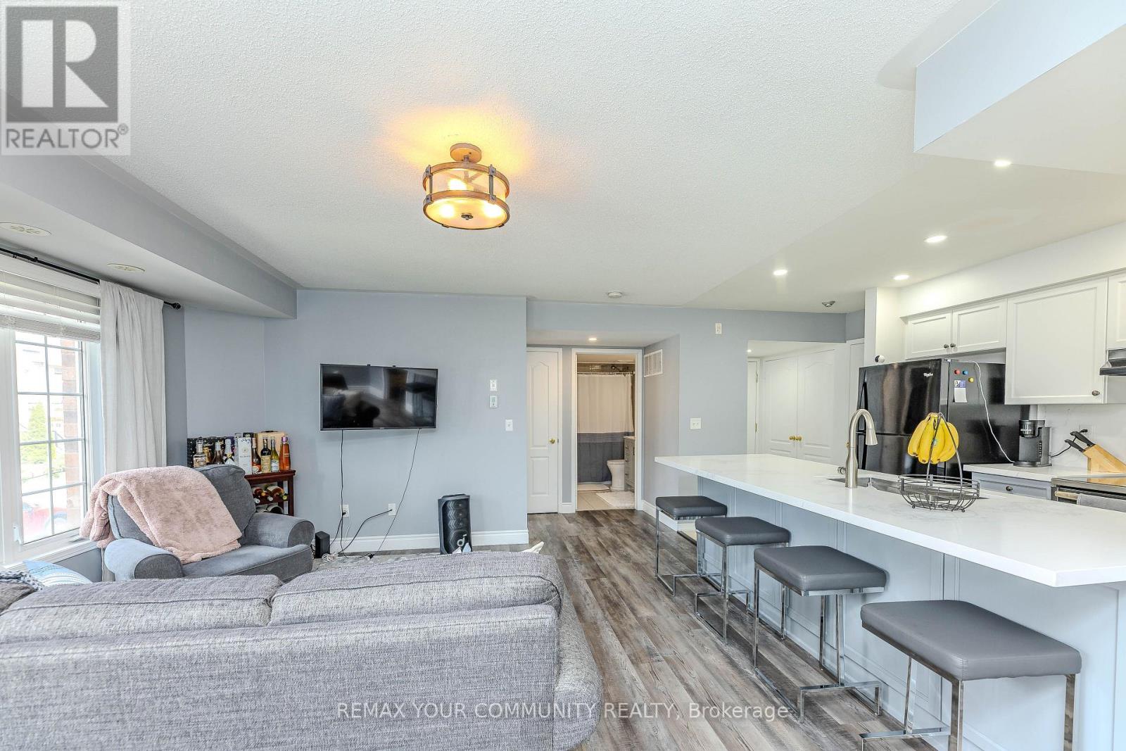 5 - 149 Isaac Devins Boulevard, Toronto, Ontario  M9M 0C5 - Photo 11 - W12853652