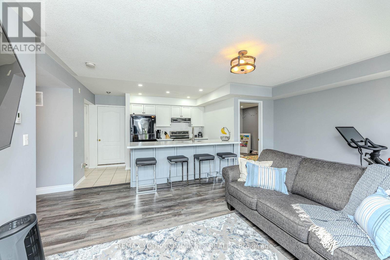 5 - 149 Isaac Devins Boulevard, Toronto, Ontario  M9M 0C5 - Photo 13 - W12853652